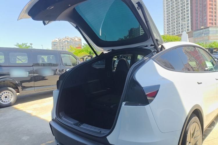 Used Tesla Model Y L 2025 Model Long-Range All-Wheel-Drive Version Trunk