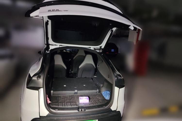 Used Tesla Model Y L 2025 Model Long-Range All-Wheel-Drive Version Trunk