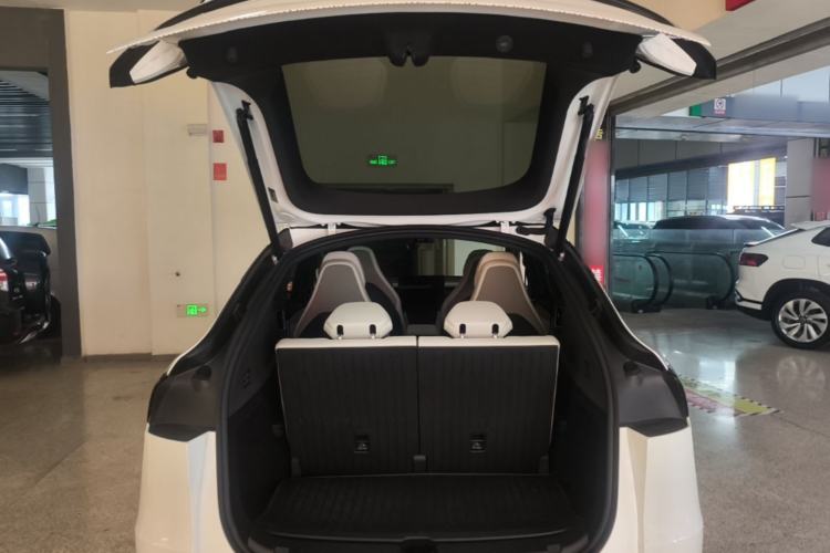 Used Tesla Model Y L 2025 Model Long-Range All-Wheel-Drive Version Trunk