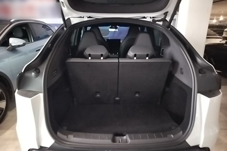 Used Tesla Model Y L 2025 Model Long-Range All-Wheel-Drive Version Trunk