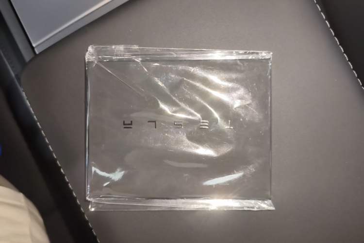 Used Tesla Model Y L 2025 Model Long-Range All-Wheel-Drive Version Vehicle Key