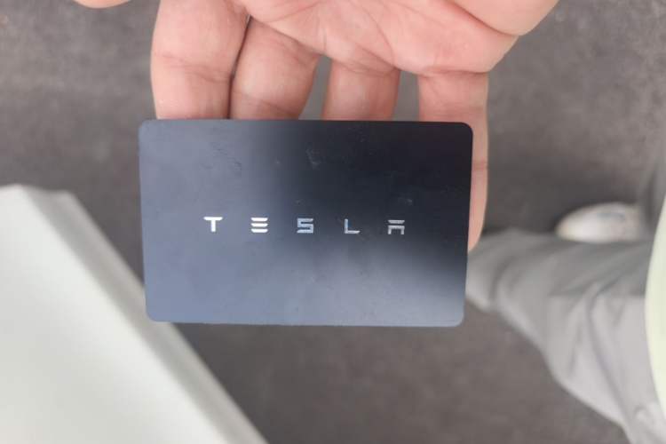 Used Tesla Model Y L 2025 Model Long-Range All-Wheel-Drive Version Vehicle Key