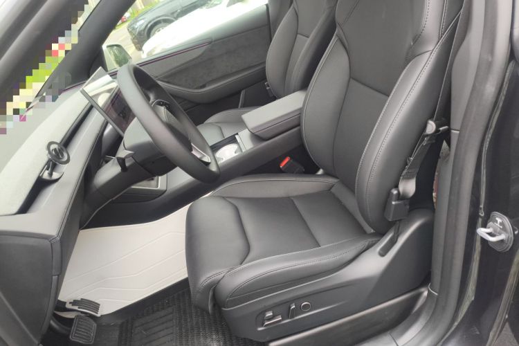 Used Tesla Model Y L 2025 Model Long-Range All-Wheel-Drive Version Left Front Seat