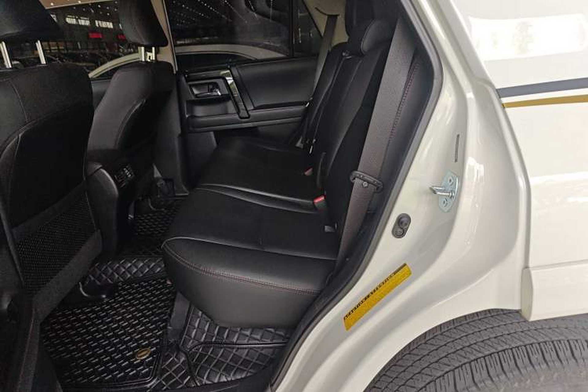 Used Toyota 4Runner  Interior 2