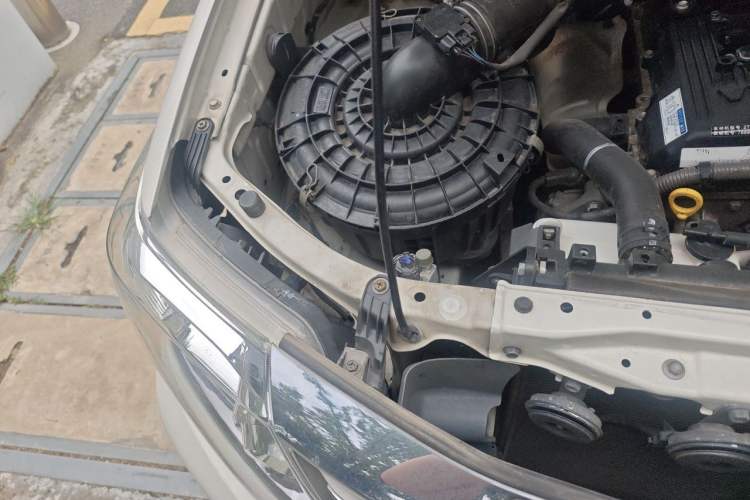 Used Toyota 4Runner  Engine Bay Right