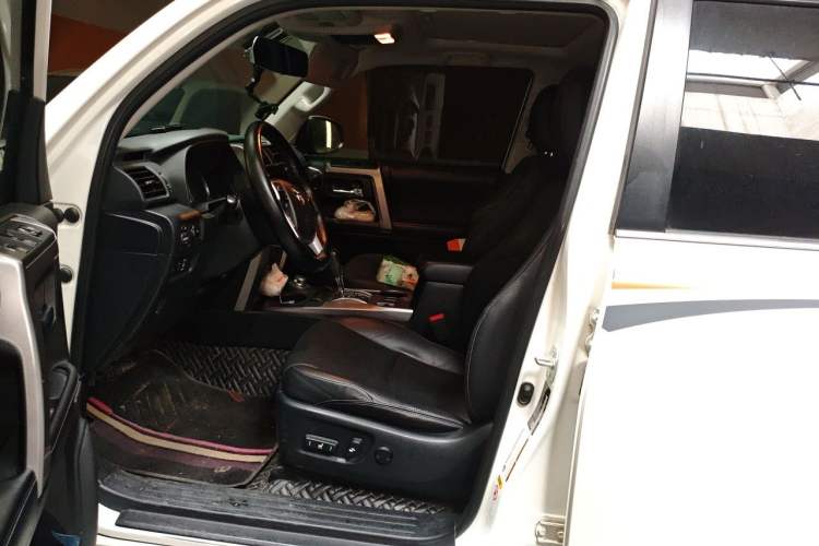 Used Toyota 4Runner 2016 4.0 4x4 TRD U.S. Specification Left Front Seat