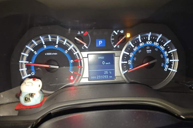 Used Toyota 4Runner 2017 4.0 Four-Wheel Drive SR5 Premium U.S. Specification Odometer Close Up