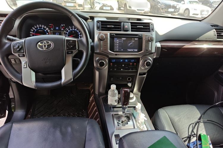 Used Toyota 4Runner  Center Console