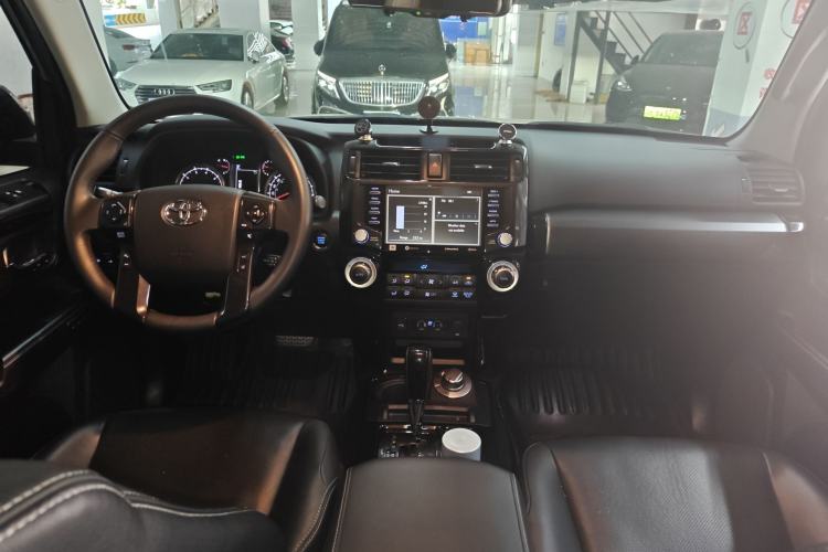 Used Toyota 4Runner 2018 4.0L Parallel Import Center Console