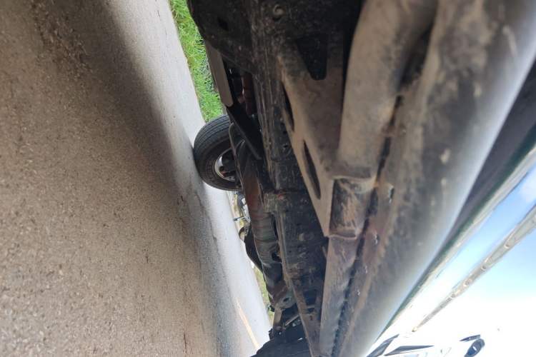 Used Toyota 4Runner 2018 4.0L Parallel Import Chassis Front Left