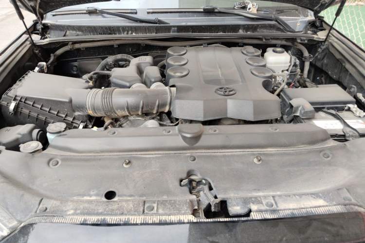 Used Toyota 4Runner 2018 4.0L Parallel Import Engine Bay