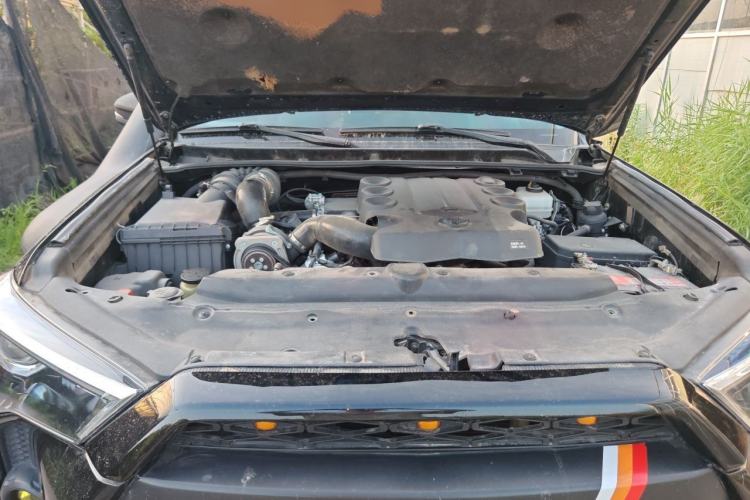 Used Toyota 4Runner 2018 4.0L Parallel Import Engine Bay