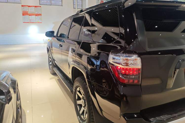 Used Toyota 4Runner 2018 4.0L Parallel Import Exterior 3