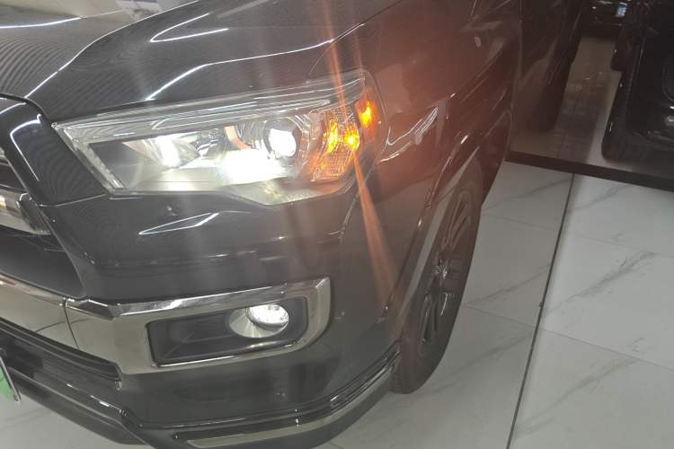 Used Toyota 4Runner 2018 4.0L Parallel Import Left Front Headlight