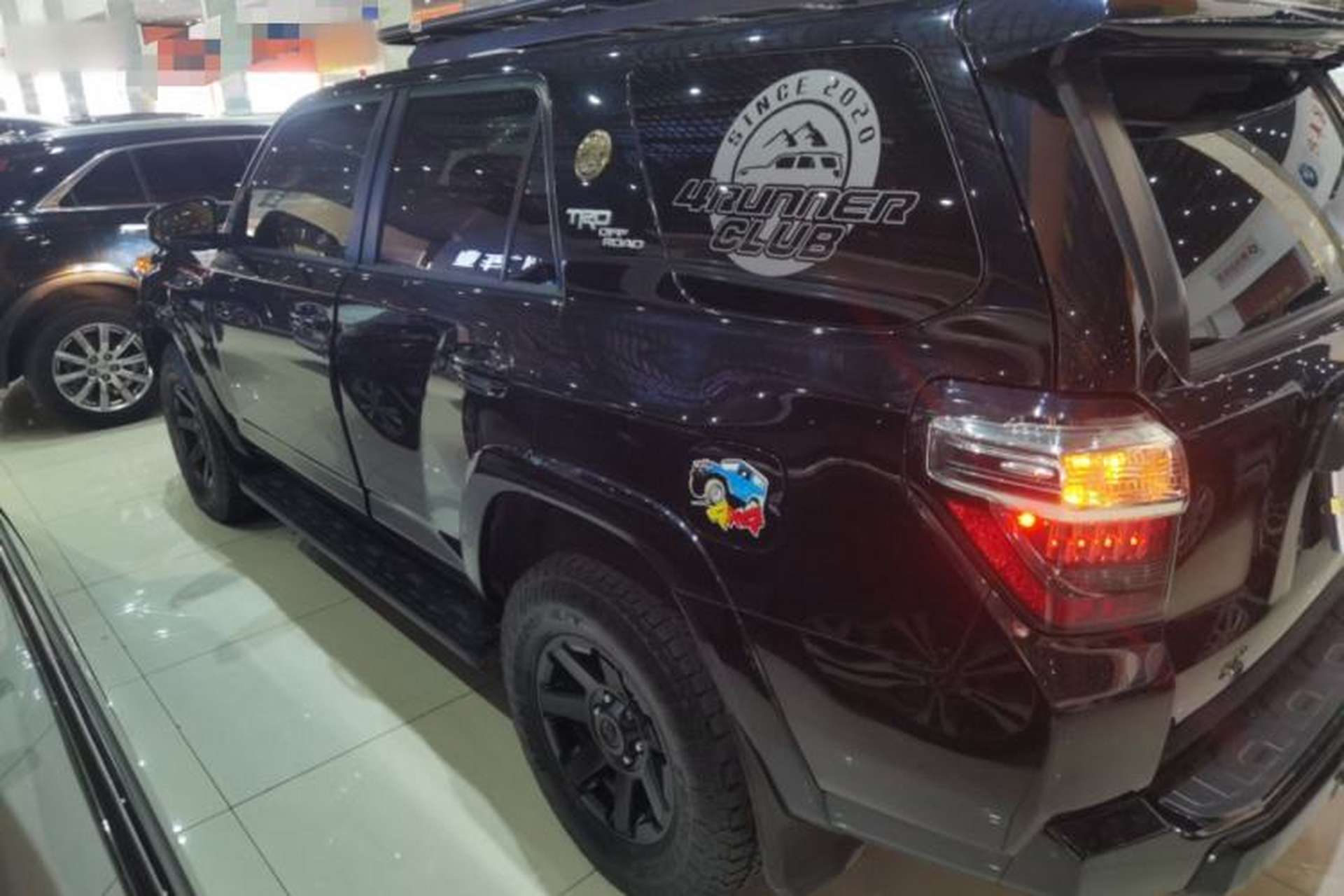 Used Toyota 4Runner 2018 4.0L Parallel Import Left Side