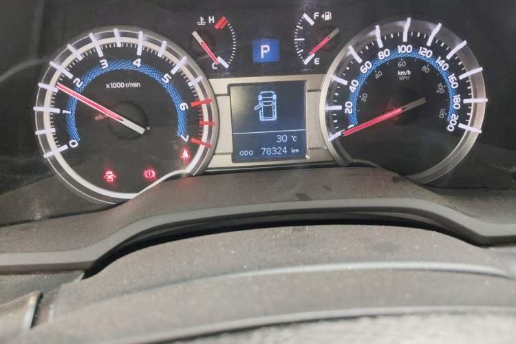 Used Toyota 4Runner 2018 4.0L Parallel Import Odometer Close Up
