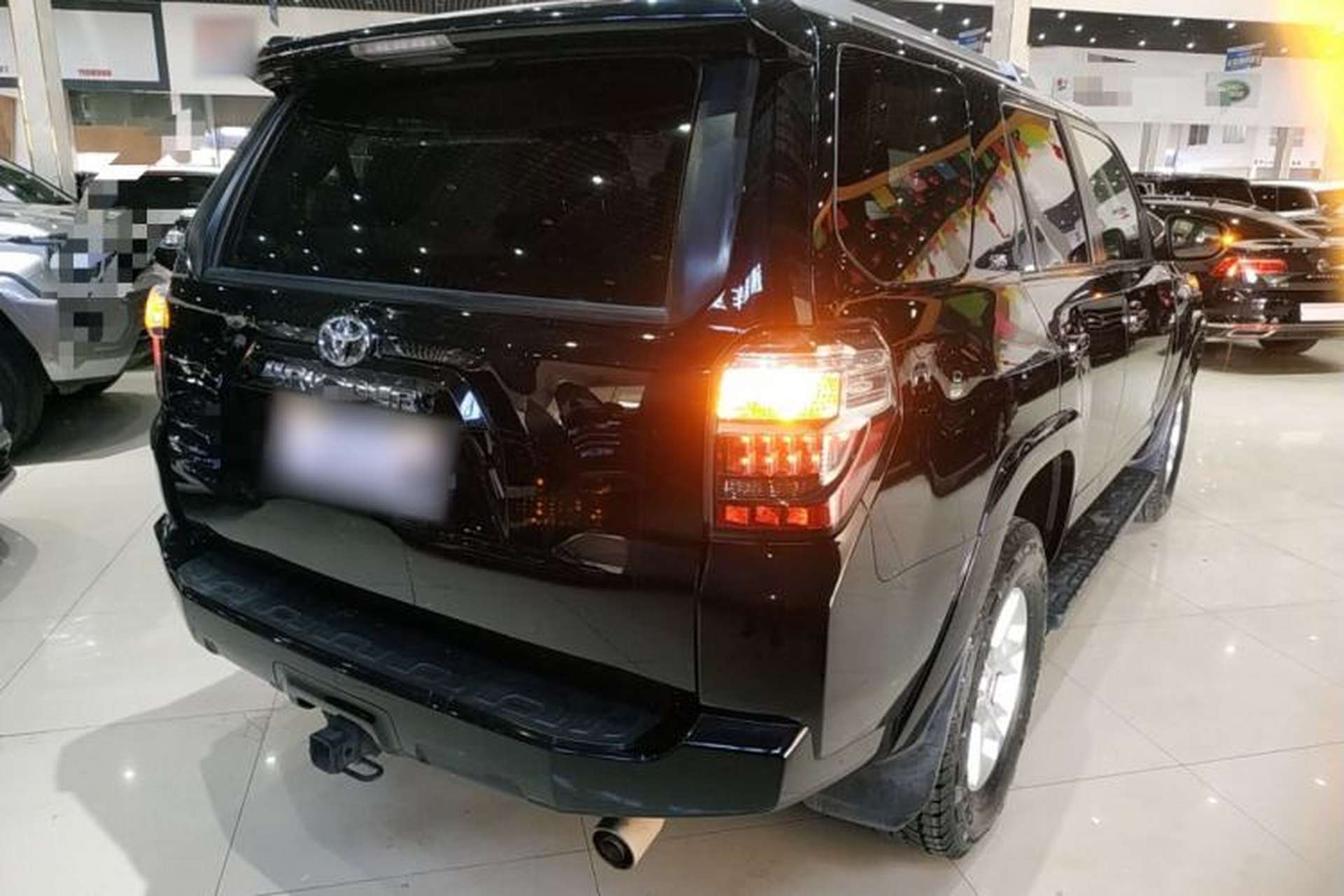 Used Toyota 4Runner 2018 4.0L Parallel Import Rear Right 45 Deg
