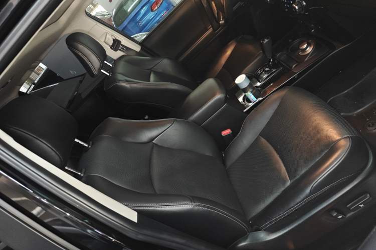 Used Toyota 4Runner 2018 4.0L Parallel Import Right Front Seat