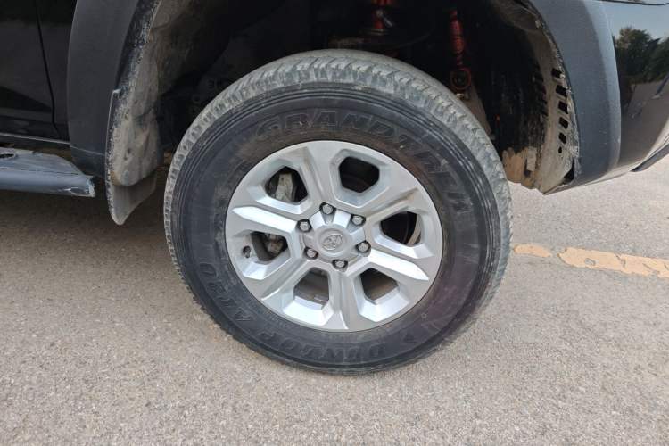 Used Toyota 4Runner 2018 4.0L Parallel Import Right Front Wheel Hub