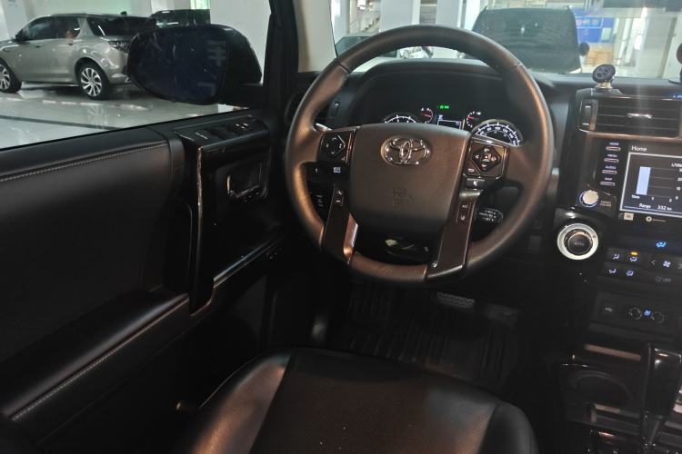 Used Toyota 4Runner 2018 4.0L Parallel Import Steering Wheel