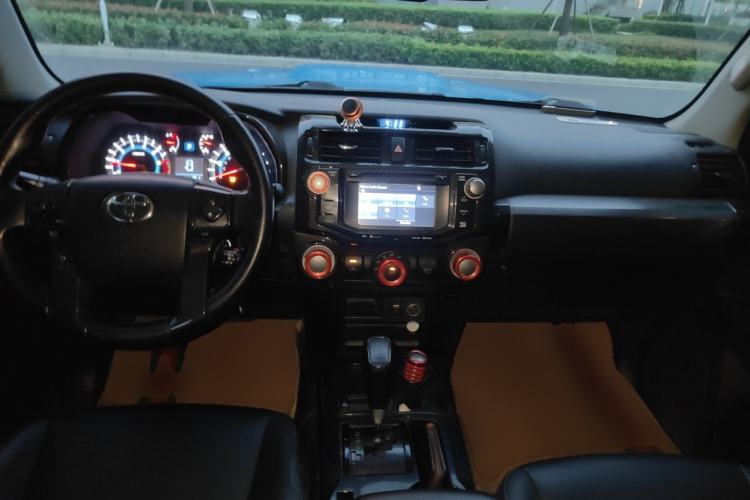 Used Toyota 4Runner  Center Console