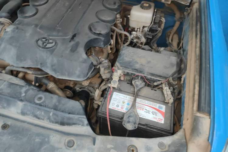 Used Toyota 4Runner  Engine Bay Left