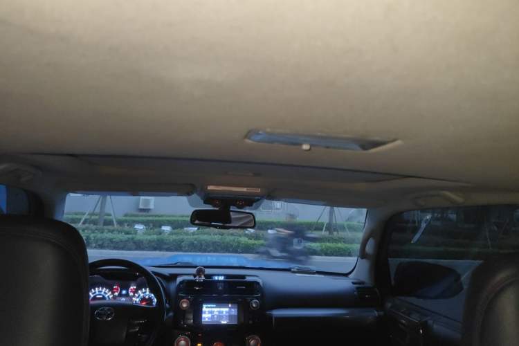 Used Toyota 4Runner  Headliner