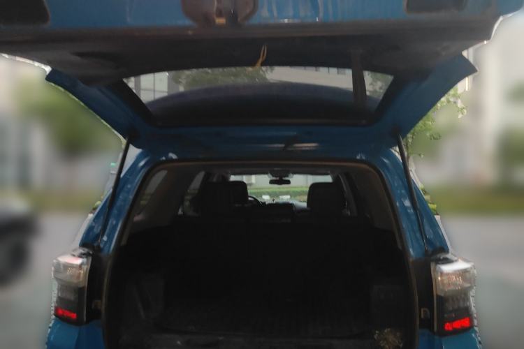Used Toyota 4Runner  Trunk