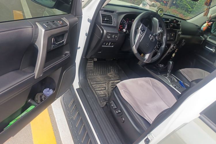 Used Toyota 4Runner 2018 4.0L SR5 Sunroof U.S. Specification Driver Seat