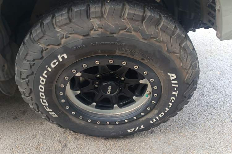 Used Toyota 4Runner 2018 4.0L SR5 Sunroof U.S. Specification Right Front Wheel Hub