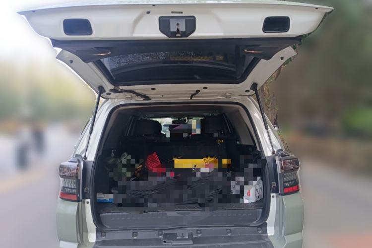 Used Toyota 4Runner 2018 4.0L SR5 Sunroof U.S. Specification Trunk