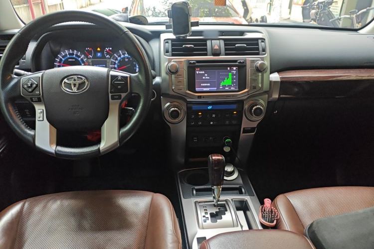 Used Toyota 4Runner  Center Console