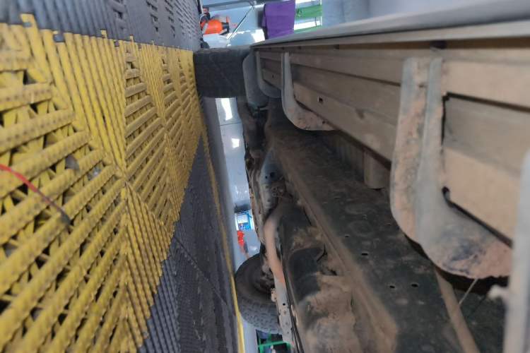 Used Toyota 4Runner 2018 4.0L Parallel Import Chassis Rear Left