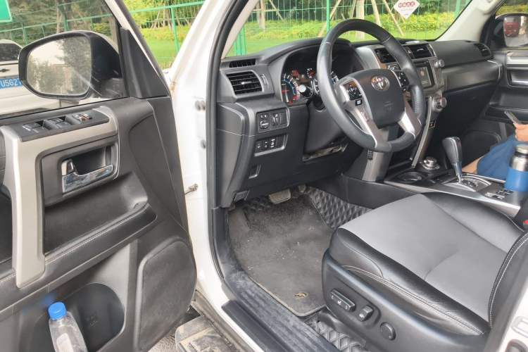 Used Toyota 4Runner  Driver Seat
