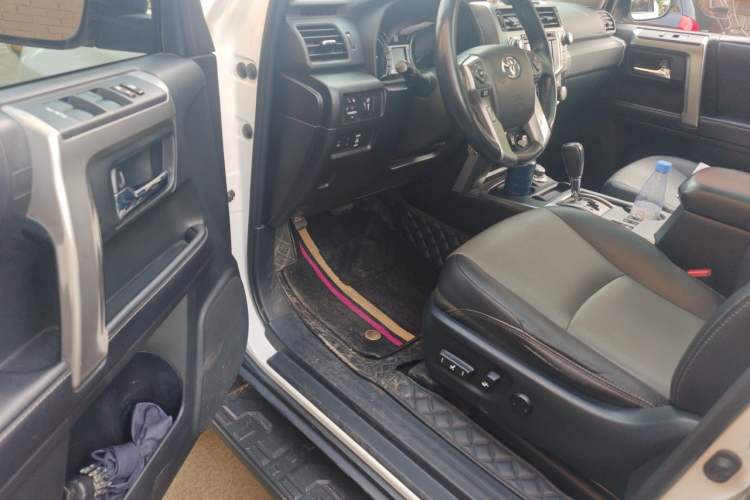 Used Toyota 4Runner  Driver Seat