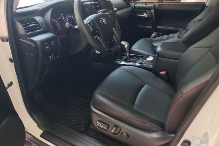 Used Toyota 4Runner 2018 4.0L LTD U.S. Specification Driver Seat
