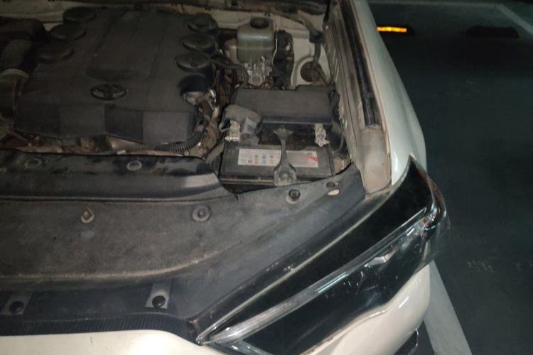 Used Toyota 4Runner  Engine Bay Left