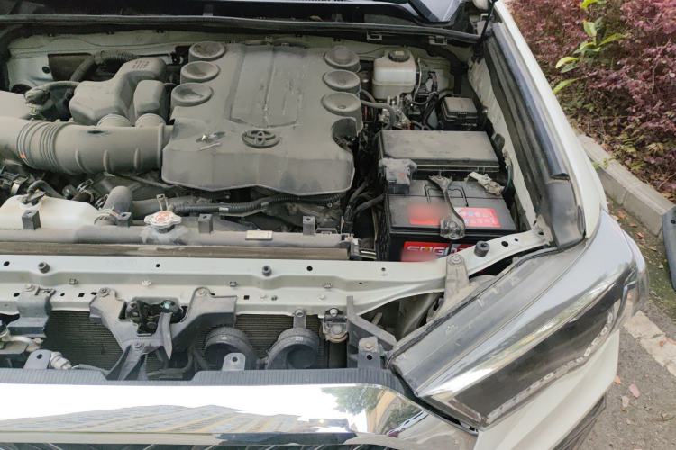 Used Toyota 4Runner 2018 4.0L Parallel Import Engine Bay Left