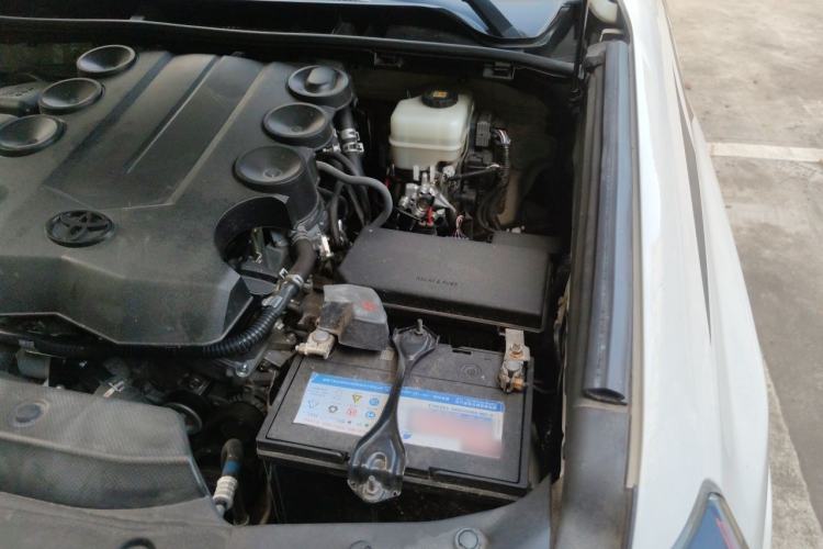 Used Toyota 4Runner  Engine Bay Left
