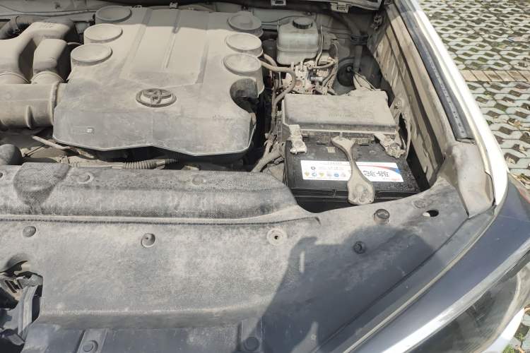 Used Toyota 4Runner  Engine Bay Left