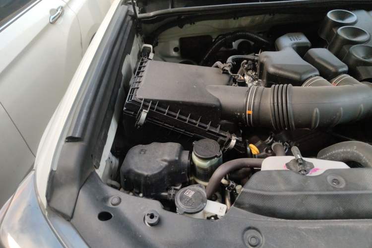 Used Toyota 4Runner  Engine Bay Right