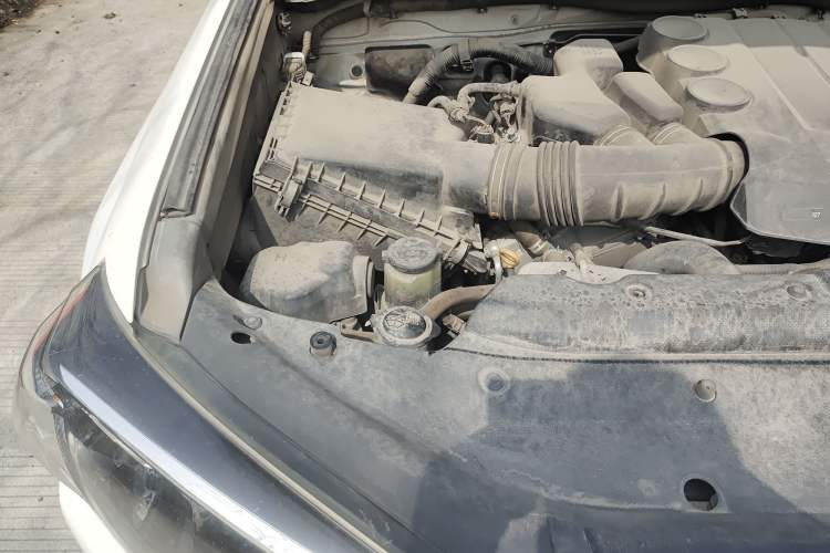 Used Toyota 4Runner  Engine Bay Right