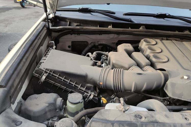 Used Toyota 4Runner 2018 4.0L Parallel Import Engine Bay Right