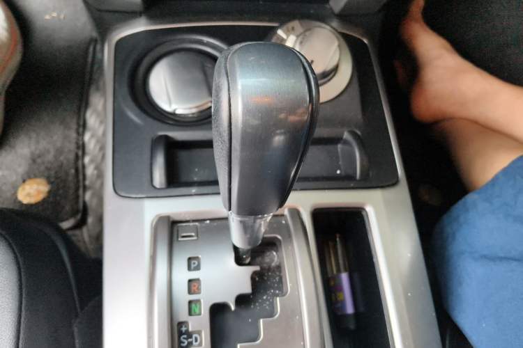 Used Toyota 4Runner  Gear Lever