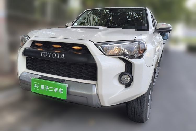 Used Toyota 4Runner 2018 Moose Land Cruiser 4.0, 5 seats, gasoline Guazi used car, China used car export, Used car for sale, Used Toyota cars, Cheapest cars for sale