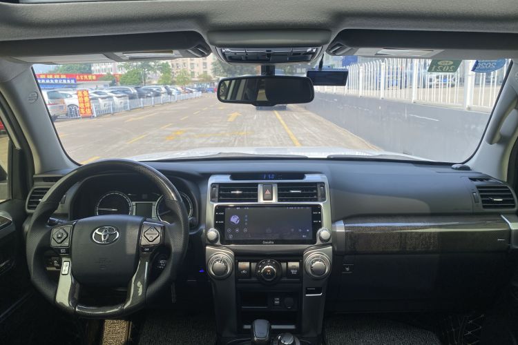 Used Toyota 4Runner 2018 4.0L Parallel Import Interior 3