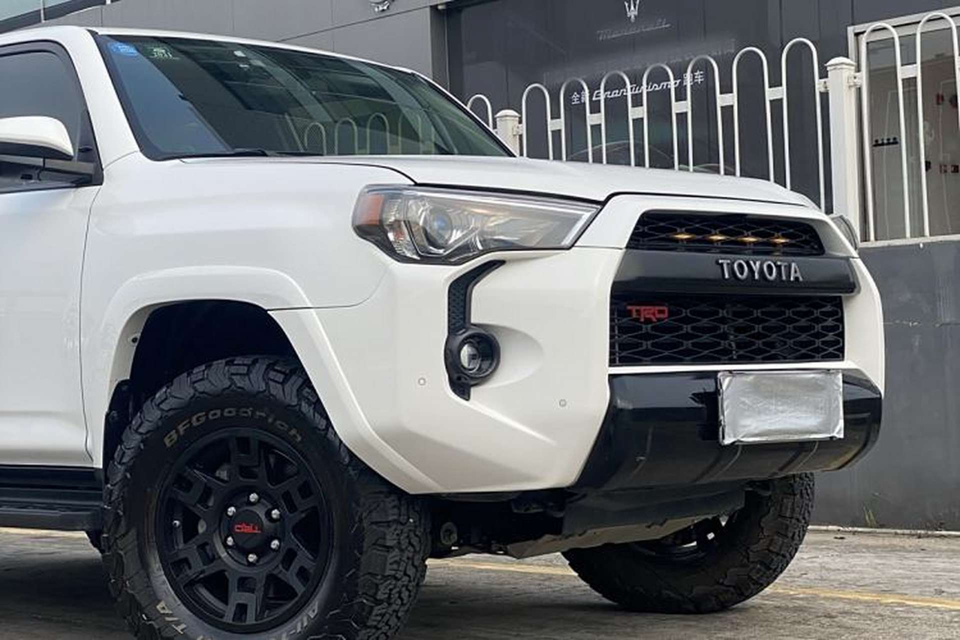 Used Toyota 4Runner 2018 4.0L Parallel Import Left Front Headlight