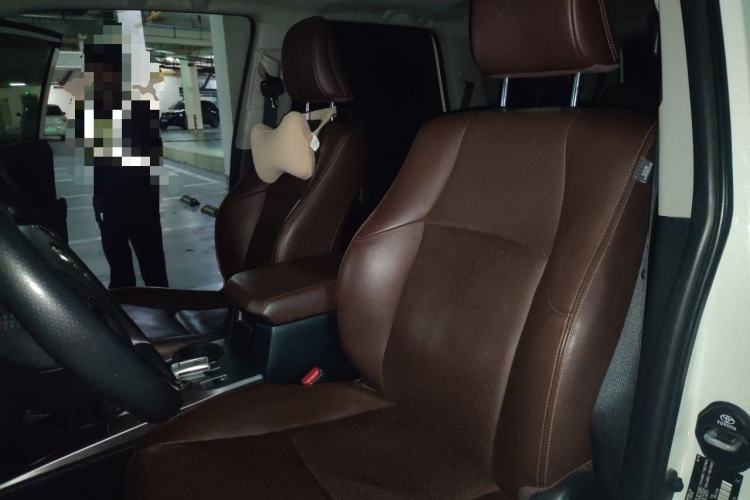 Used Toyota 4Runner  Left Front Seat