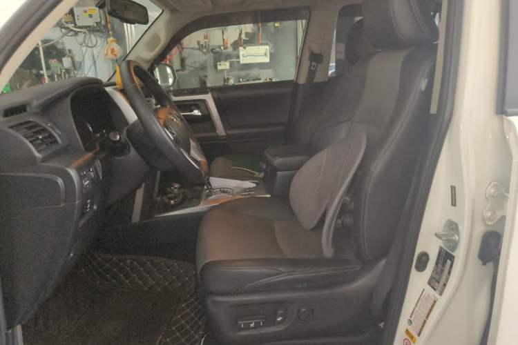 Used Toyota 4Runner 2018 4.0L Parallel Import Left Front Seat