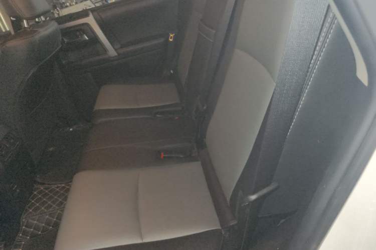 Used Toyota 4Runner 2018 4.0L Parallel Import Left Rear Seat